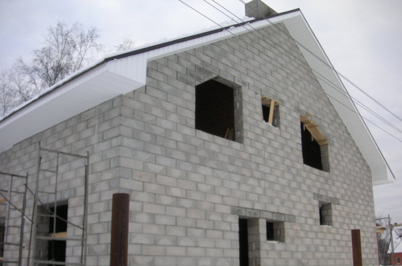 дом из газобетонных и пенобетонных блоков